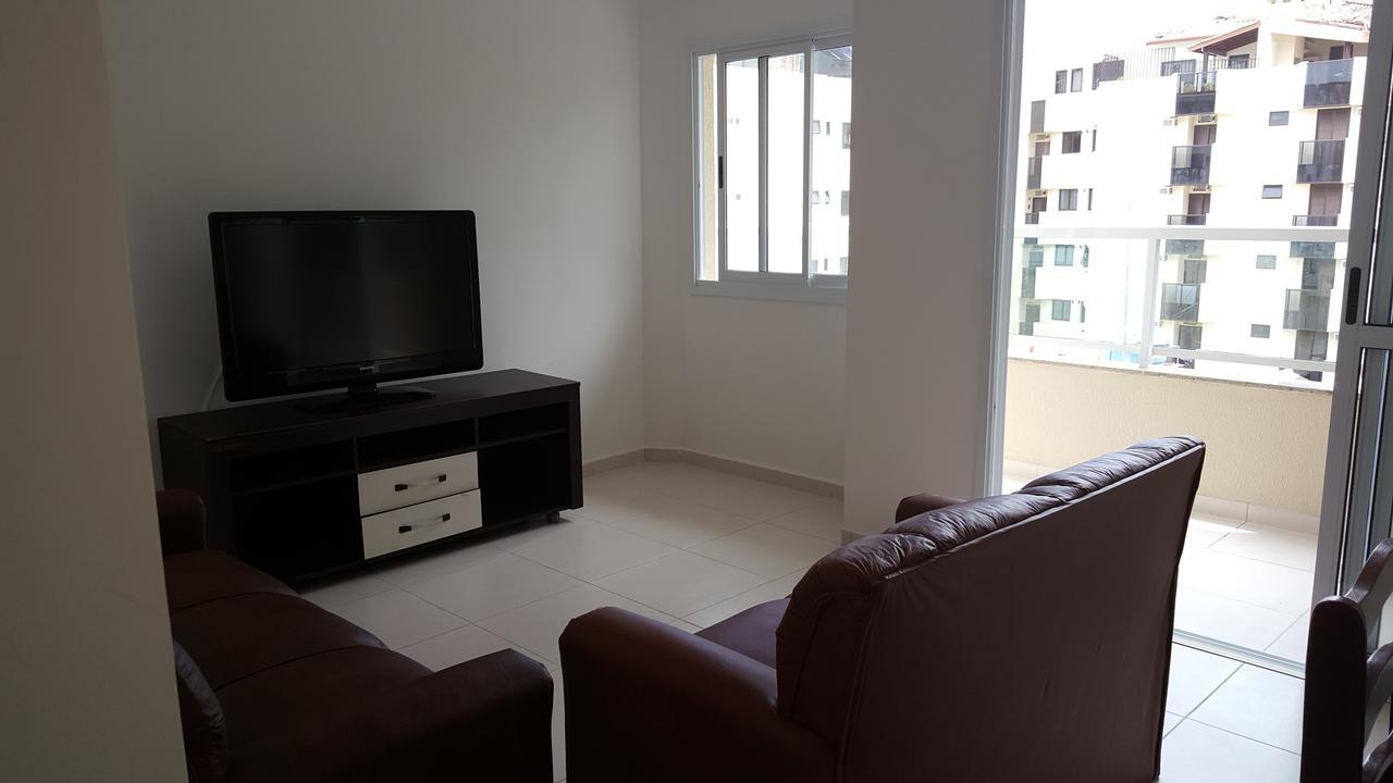 Condominio Newton Ximenes 30 Metros Da Praia Ubatuba Eksteriør bilde